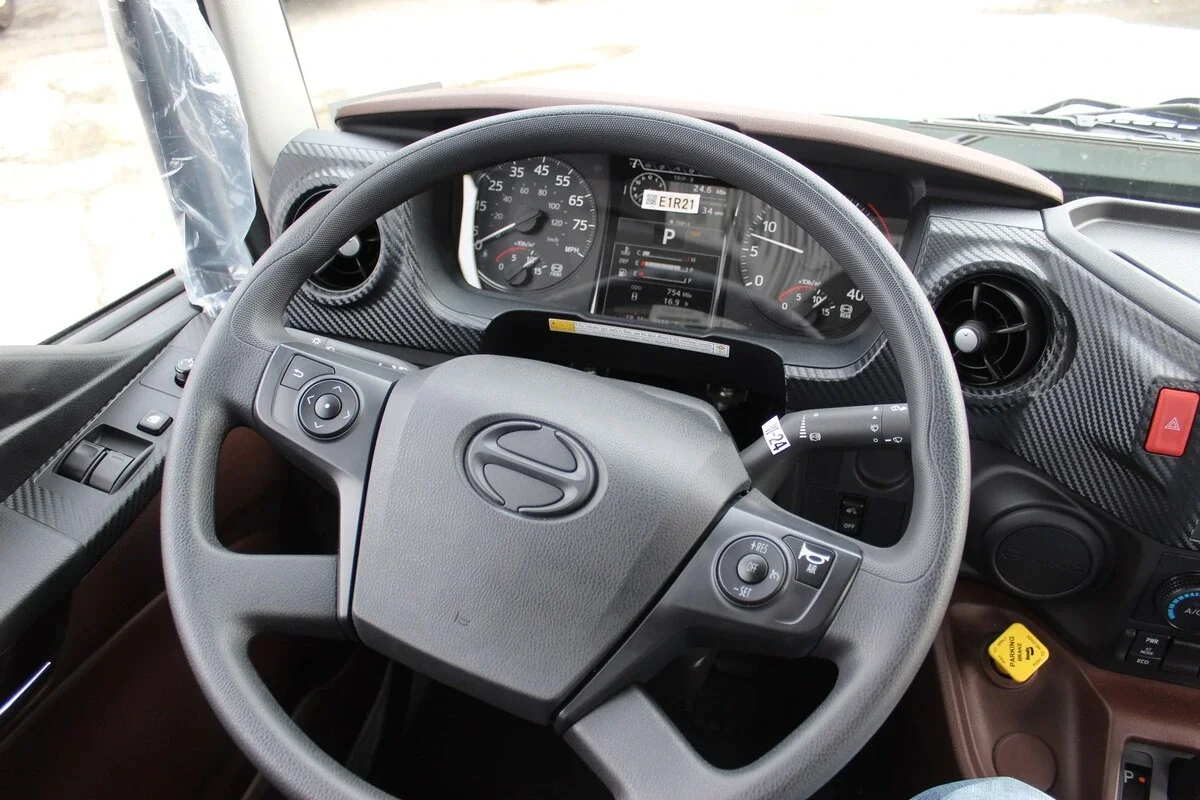 2025 Hino L6 - image 9