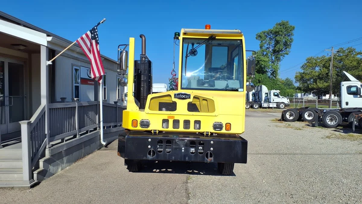 2021 Autocar in West Chester, OH — photo 2