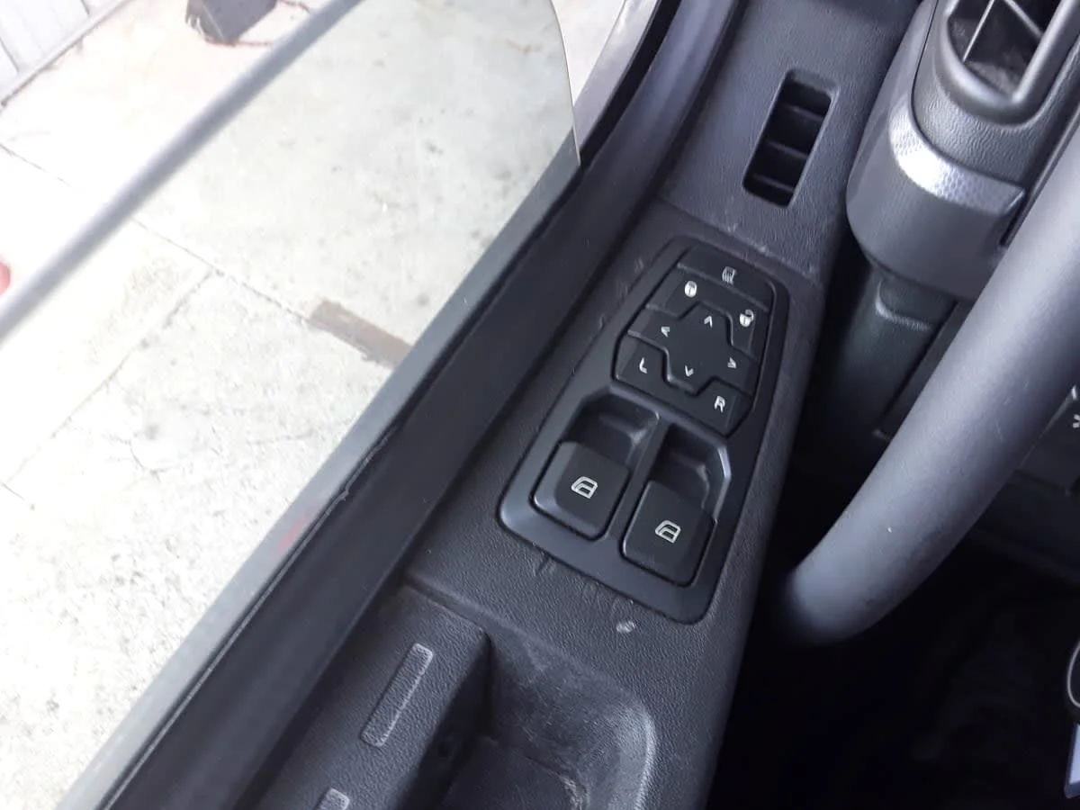 2021 Volvo in Hilliard, OH — photo 12
