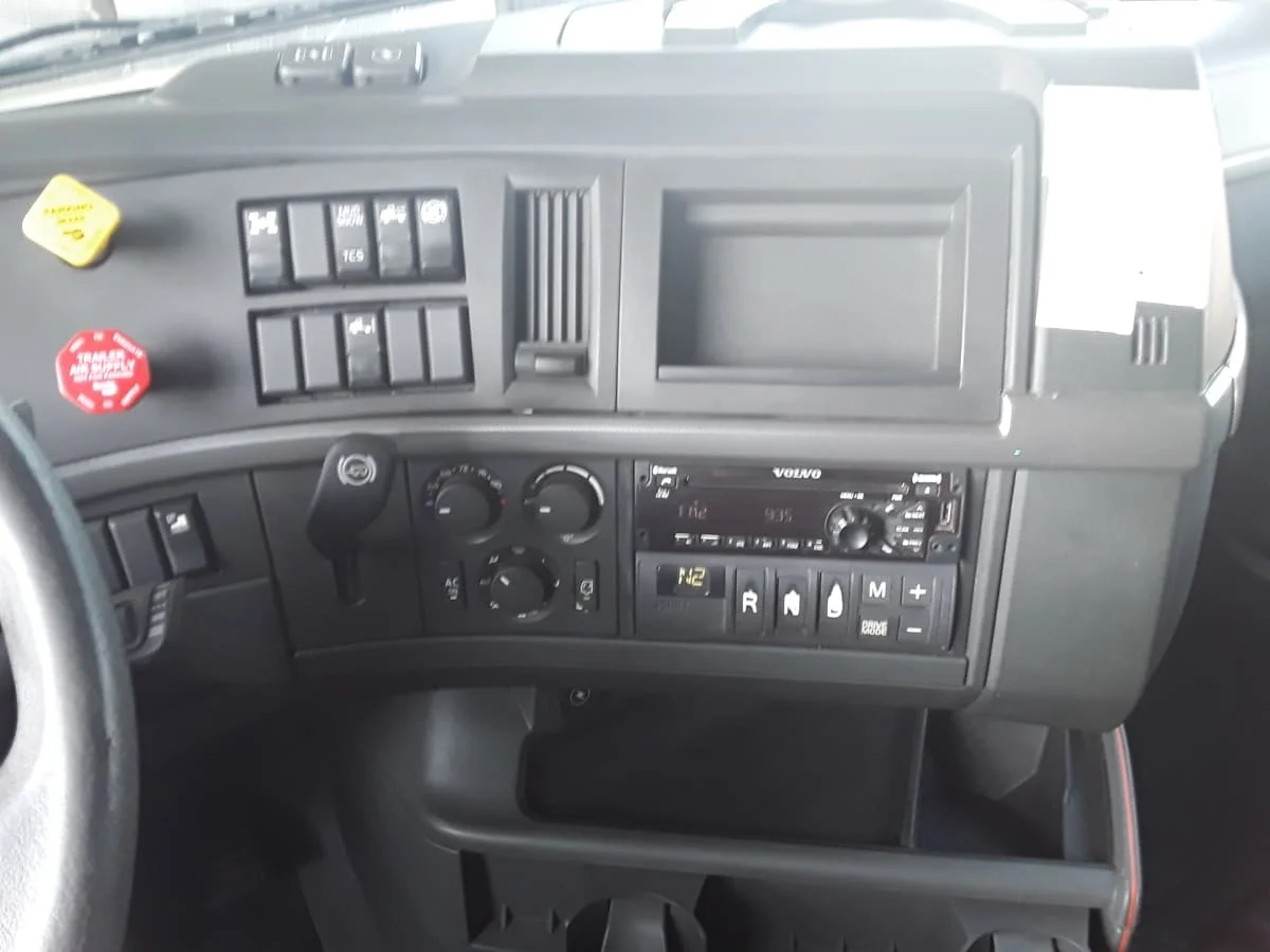 2021 Volvo in Hilliard, OH — photo 10
