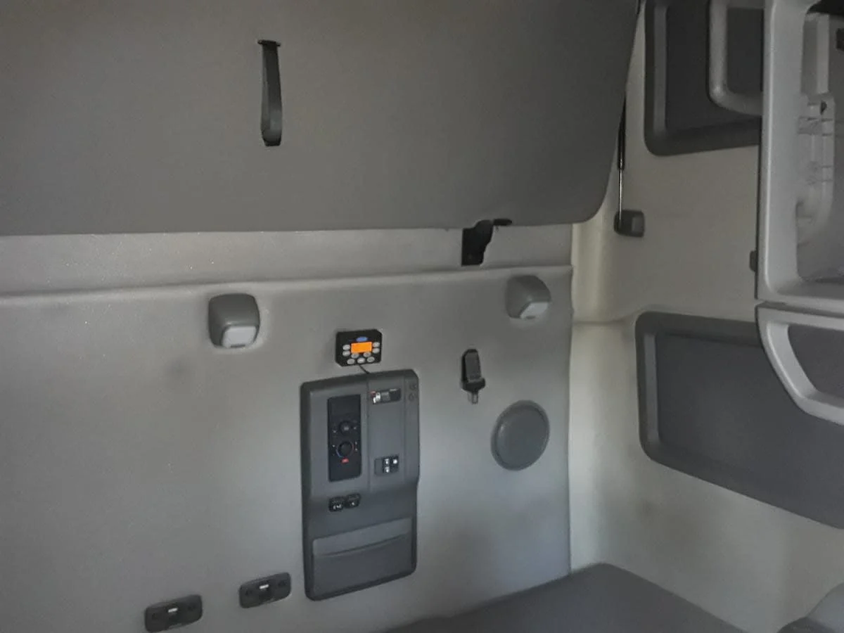 2021 Volvo in Hilliard, OH — photo 13