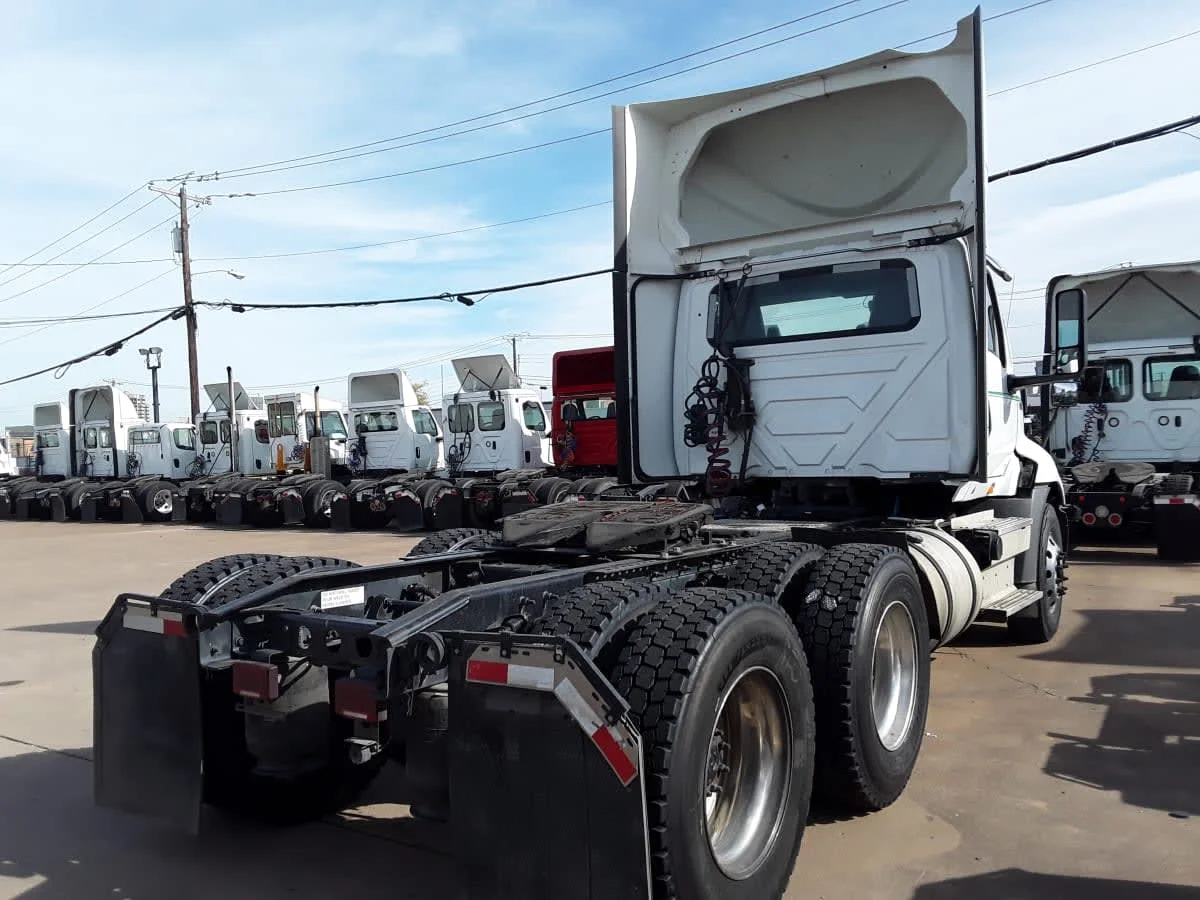 2020 International RH - image 4