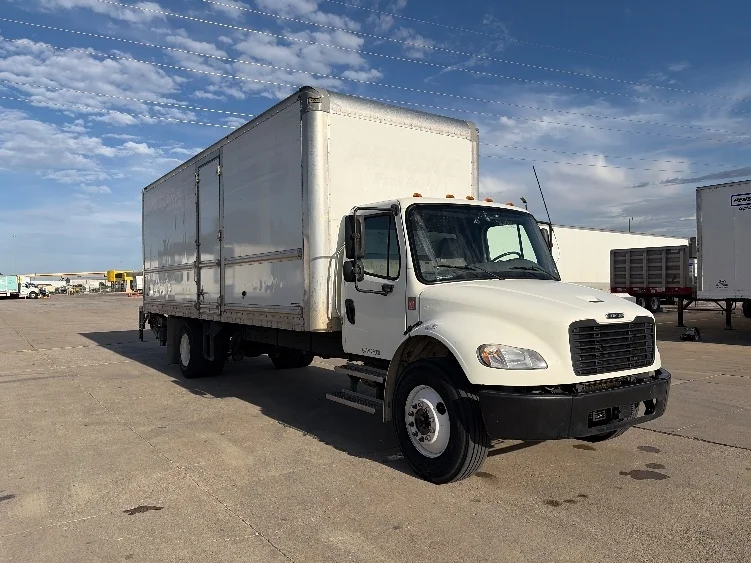2022 Freightliner M2 106 in Dallas, TX
