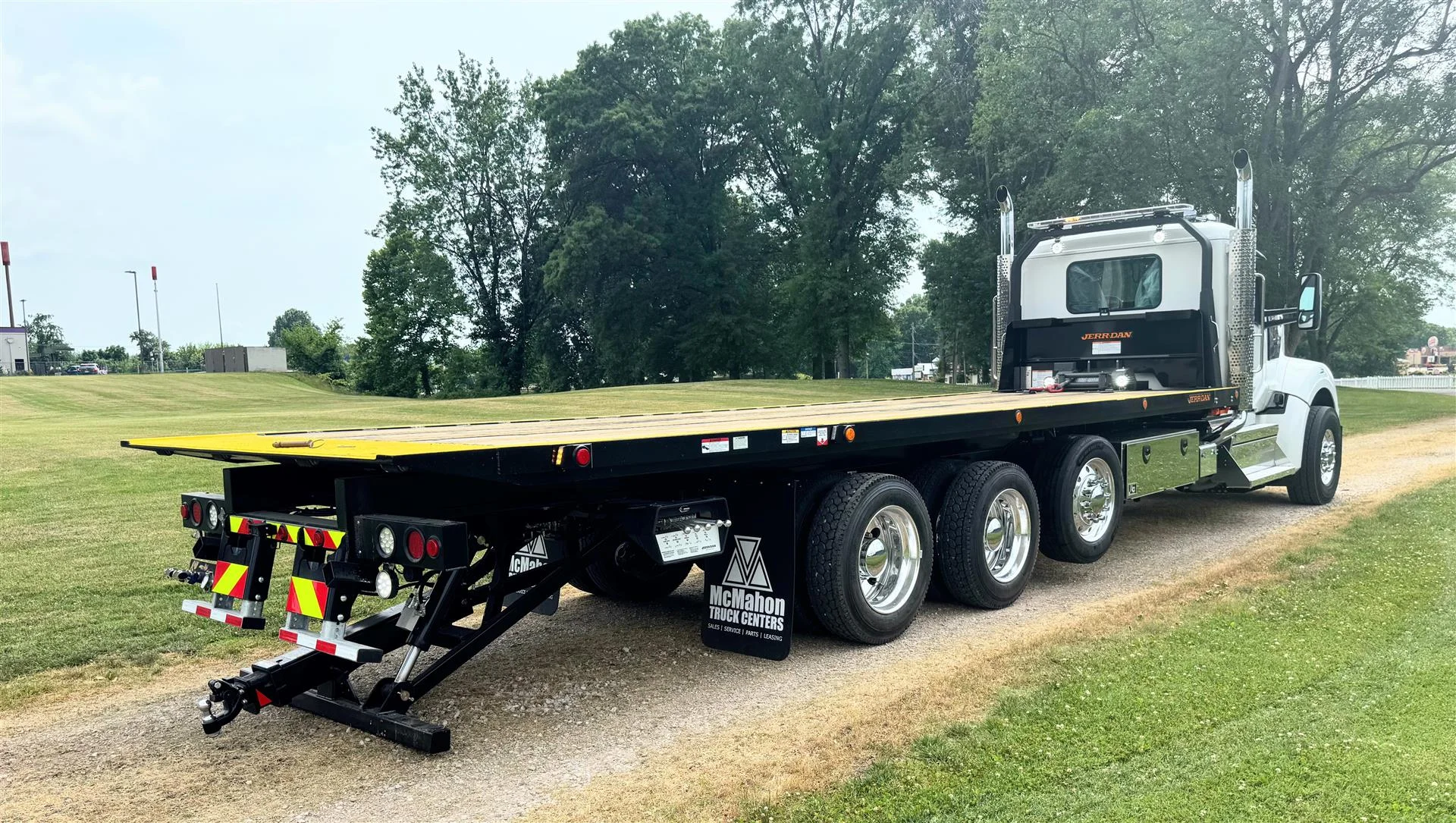 2027 Kenworth W990 in London, OH — photo 12