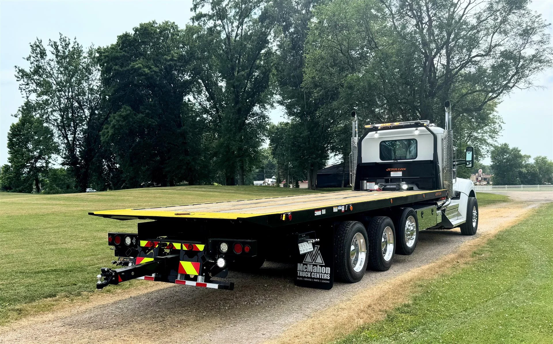 2027 Kenworth W990 in London, OH — photo 9