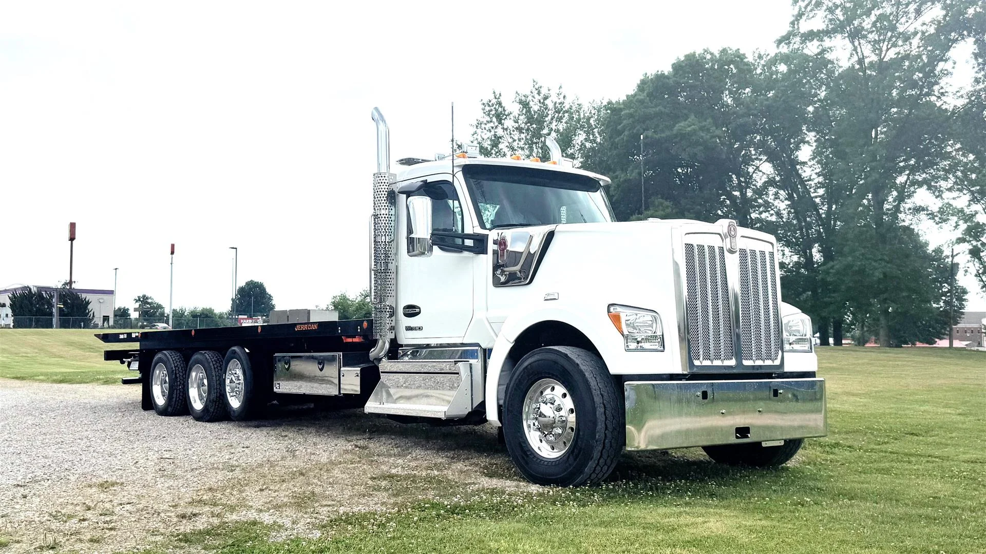 2027 Kenworth W990 in London, OH — photo 2