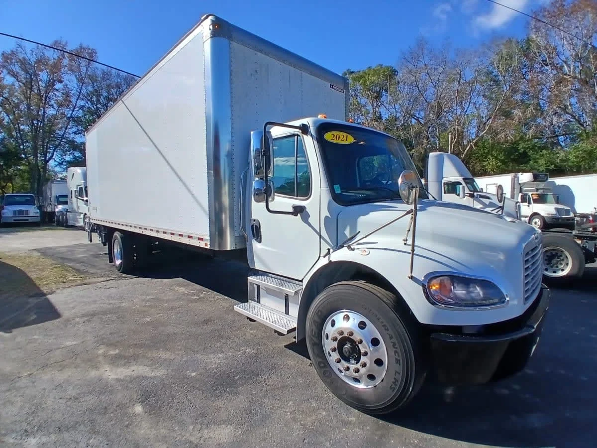 2021 Freightliner M2 106 - image 3