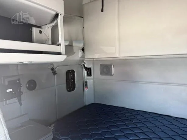2022 Kenworth T680 in Salt Lake City, UT — photo 17