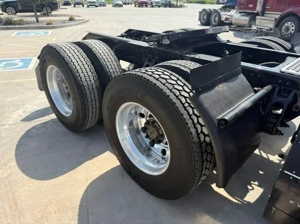 2022 Kenworth T680 in Salt Lake City, UT — photo 5