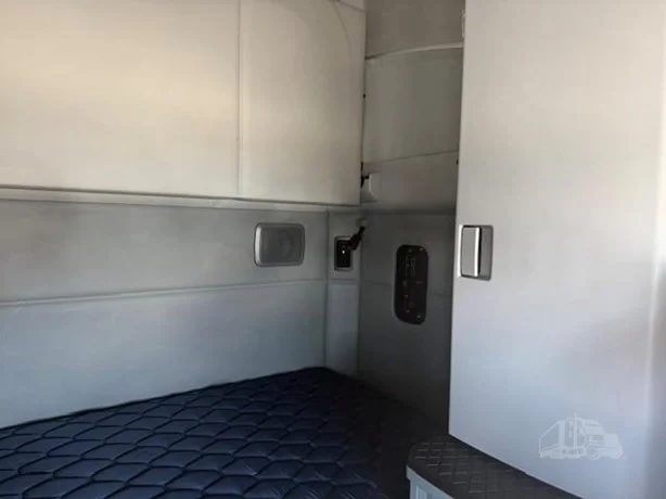 2022 Kenworth T680 in Salt Lake City, UT — photo 15