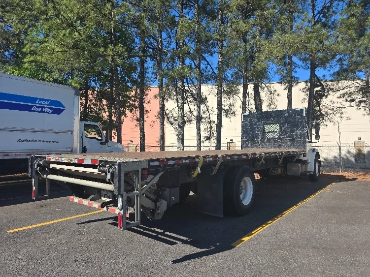 2019 Freightliner eM2 in Norcross, GA — photo 10