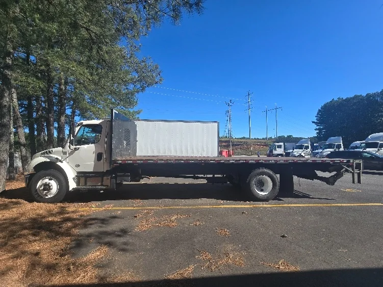 2019 Freightliner eM2 in Norcross, GA — photo 4