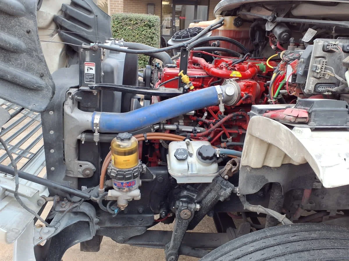 2019 Freightliner M2 106 in Houston, TX — photo 10