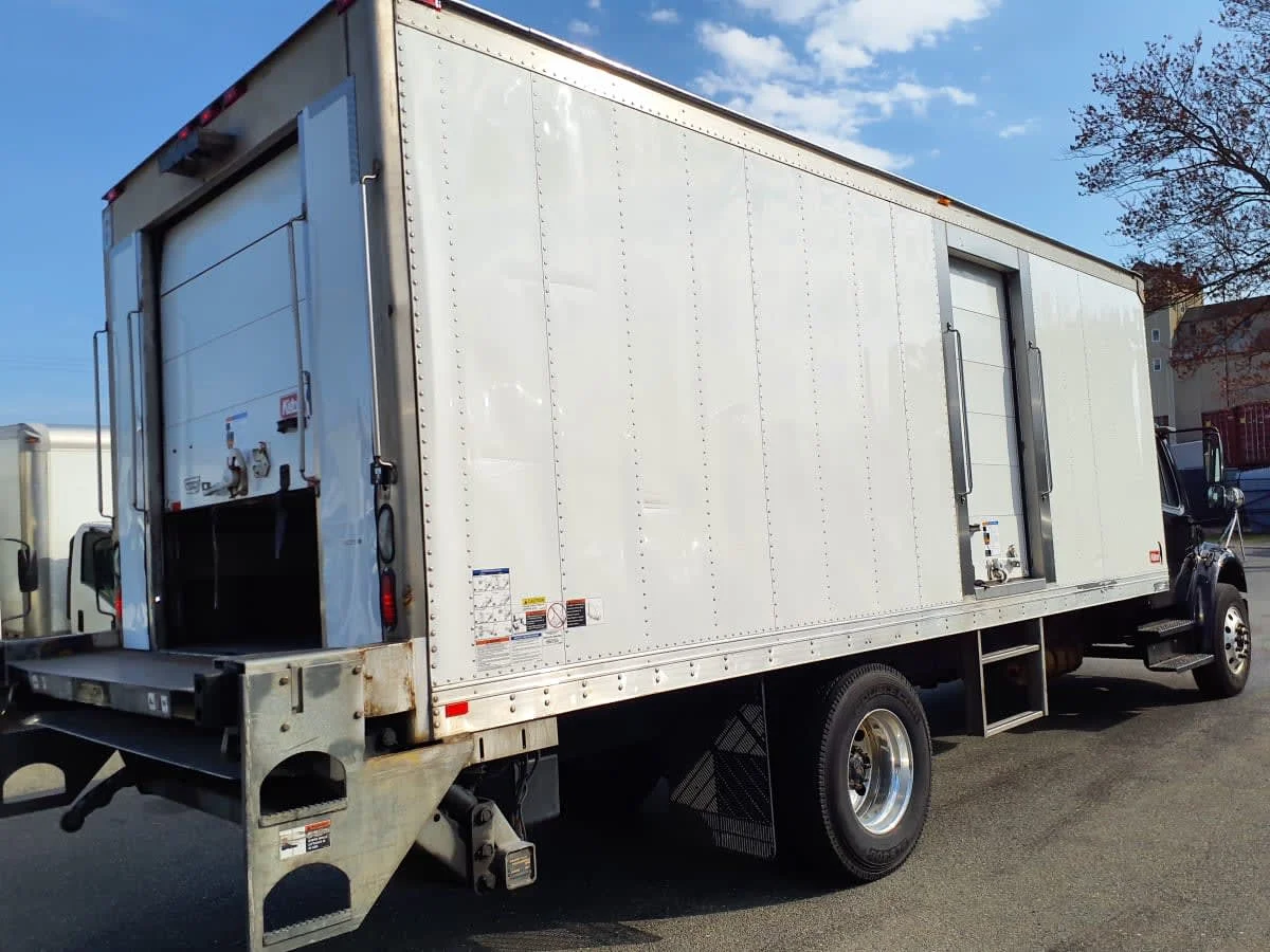 2019 Freightliner M2 106 in Springfield, MA — photo 4
