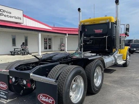 2022 Peterbilt 389 in Broadview Hts, OH — photo 5