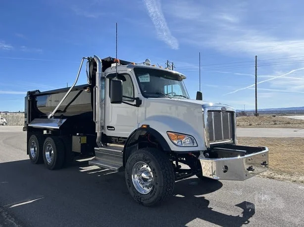 2025 Peterbilt 548 - image 8