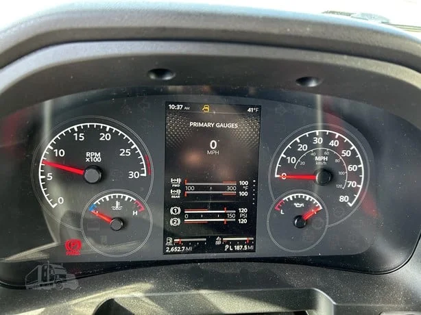 2025 Peterbilt 548 - image 16