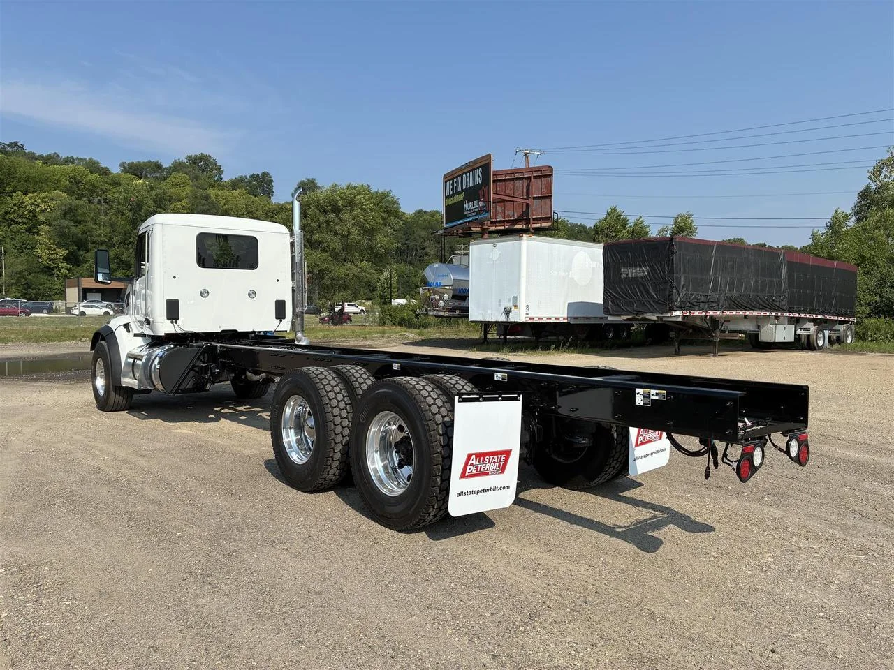 2027 Peterbilt 567 in South St. Paul, MN — photo 2