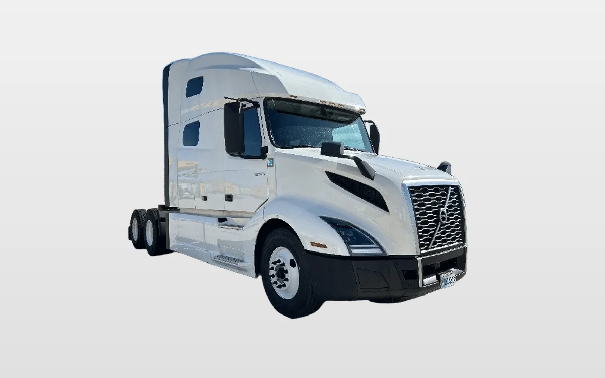 2023 Volvo - image 1