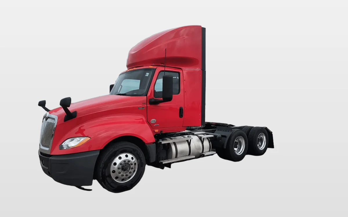 2020 International LT - image 1