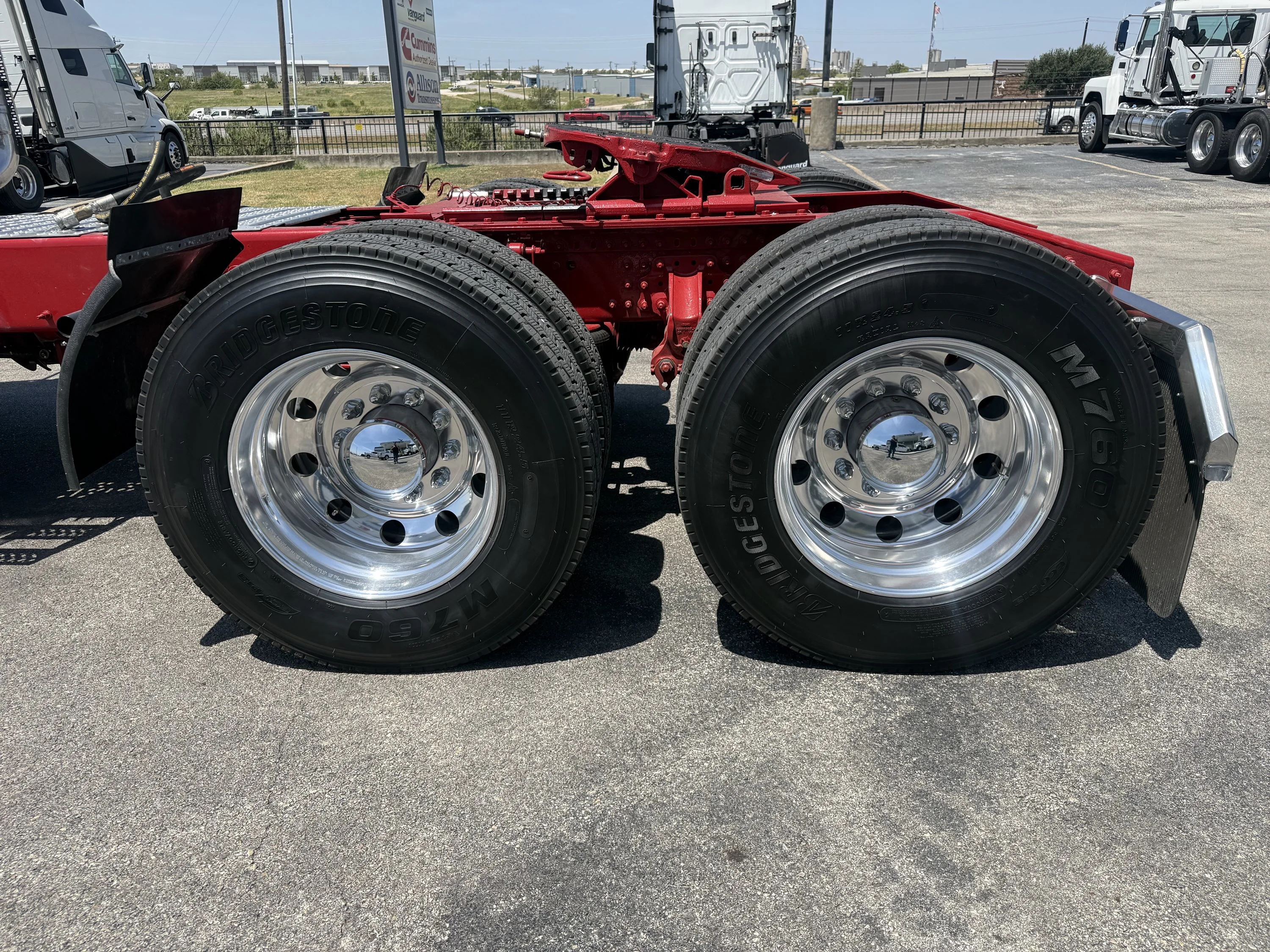 2026 Mack Pinnacle in Austin, TX — photo 8