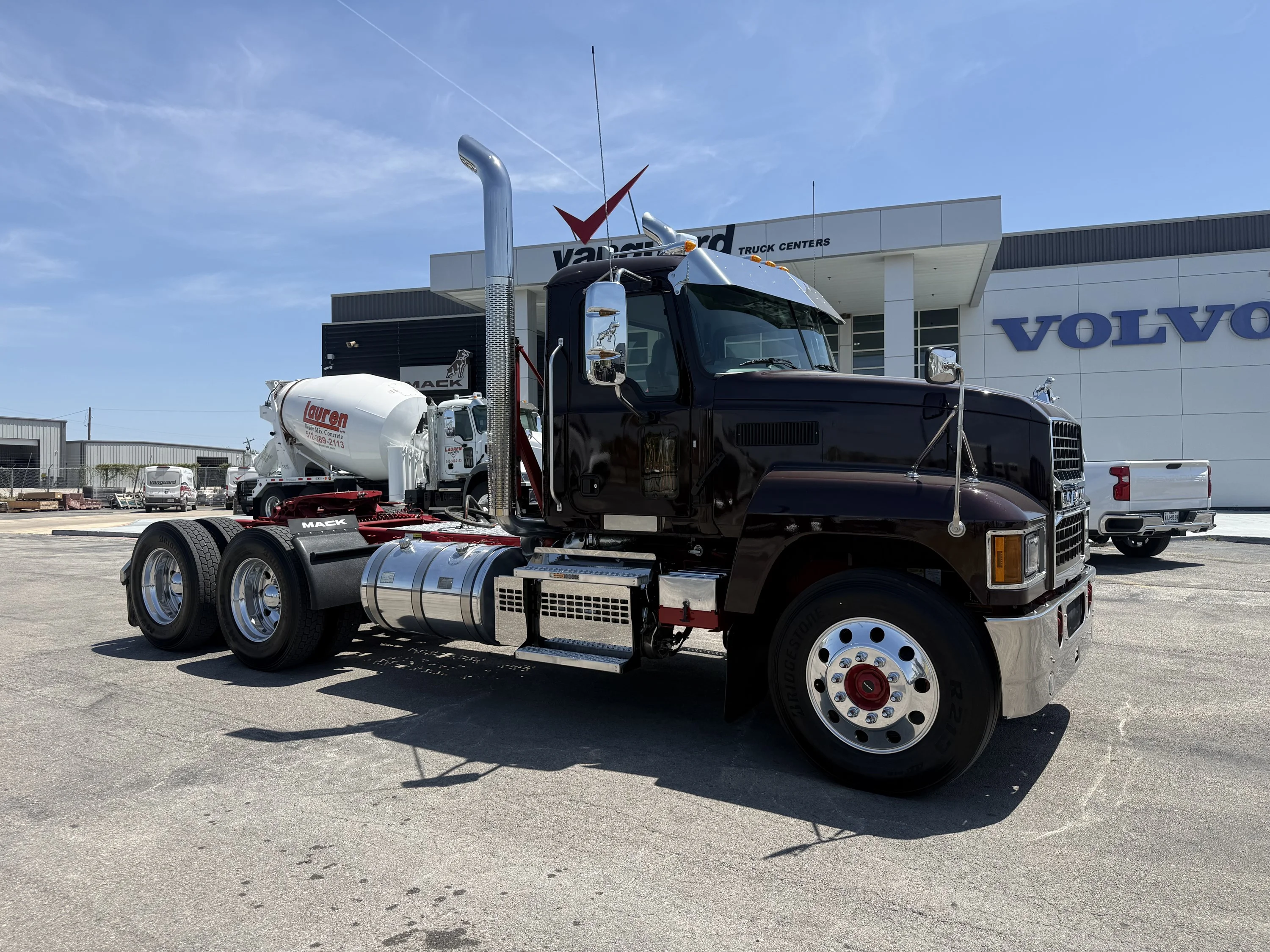 2026 Mack Pinnacle in Austin, TX — photo 3
