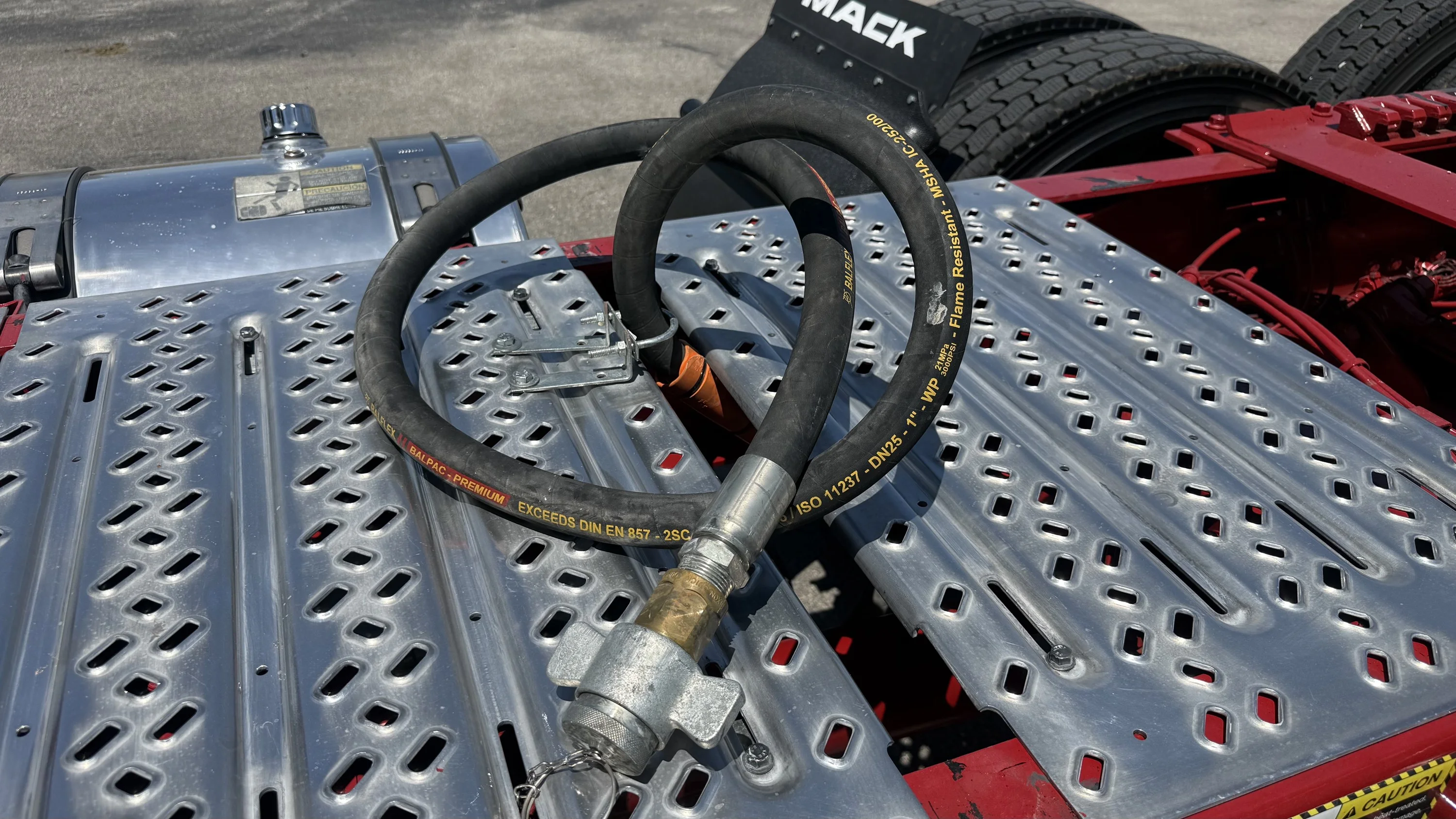 2026 Mack Pinnacle in Austin, TX — photo 31