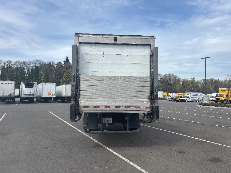 2019 Hino 338 in Everett, WA — photo 7