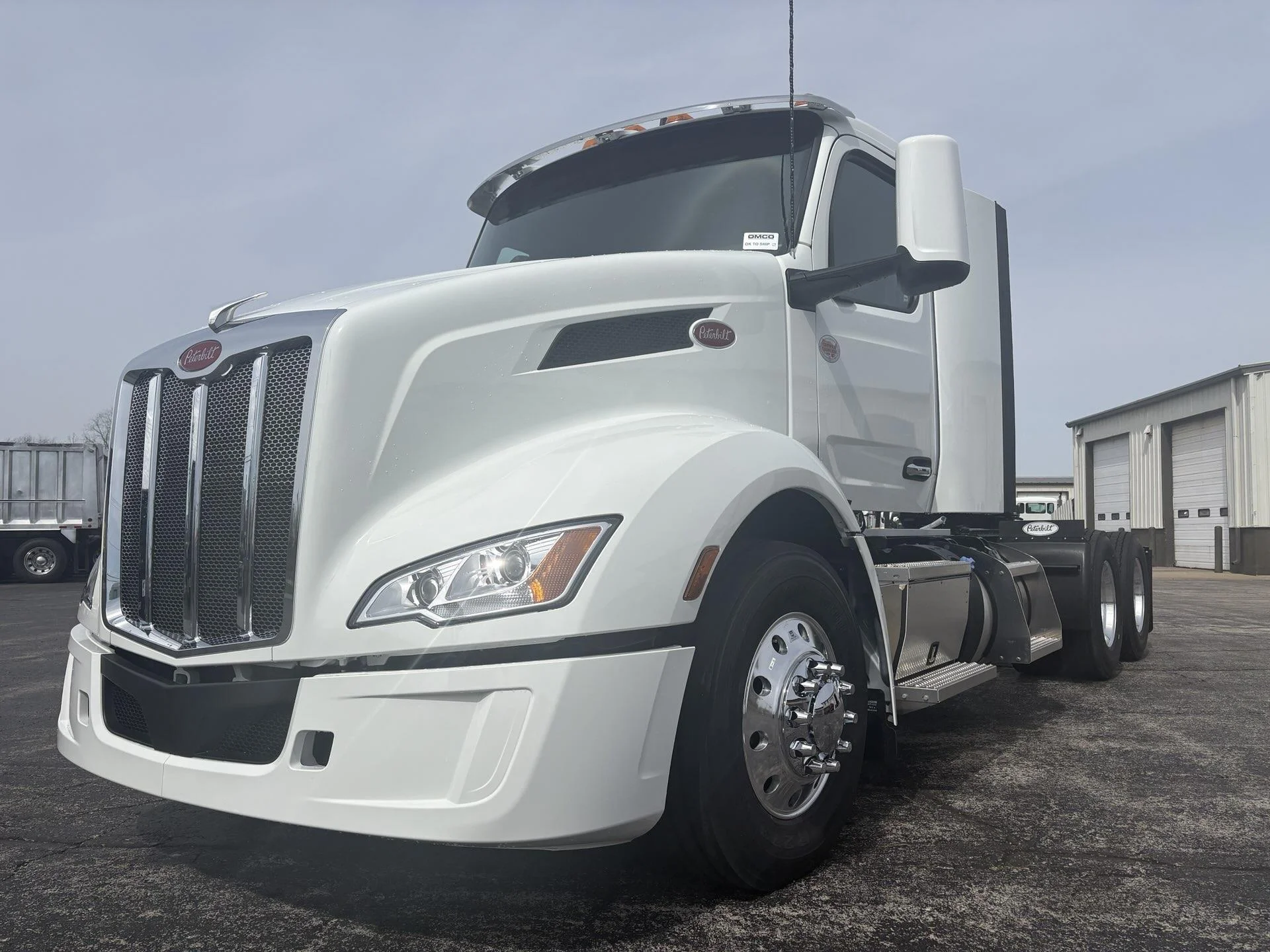 2027 Peterbilt 579 in Findlay, OH — photo 2