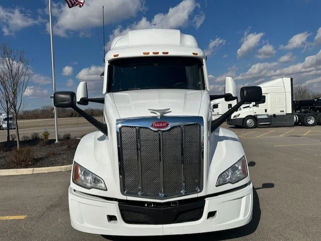 2024 Peterbilt 579 - image 8