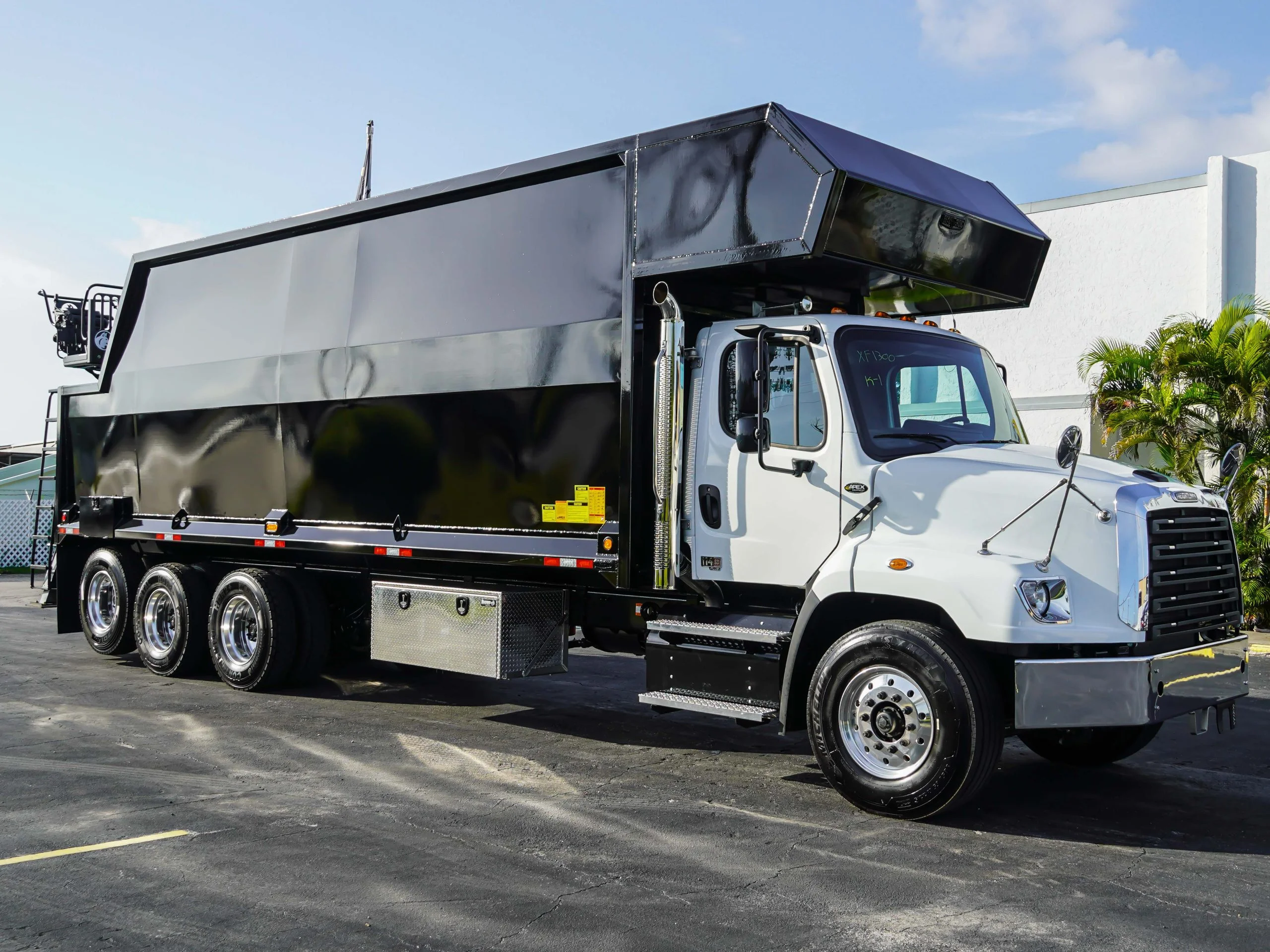 2026 Freightliner 114SD