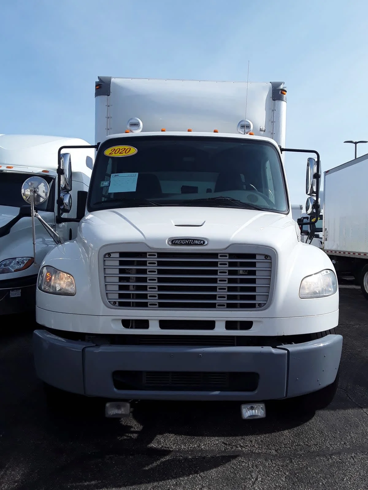 2020 Freightliner M2 106 - image 2