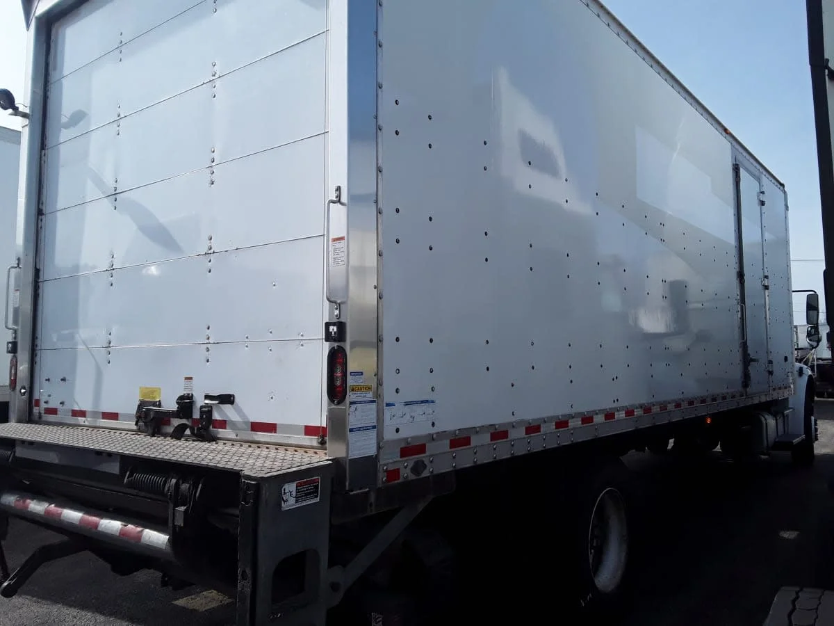 2020 Freightliner M2 106 - image 4