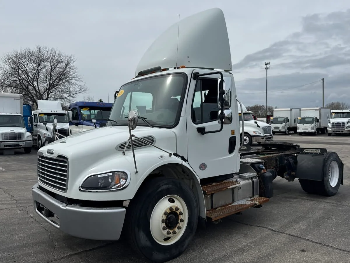 2022 Freightliner M2 106 in Oak Creek, WI