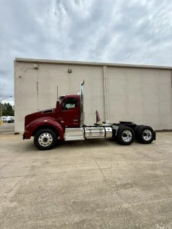 2027 Kenworth in Huntsville, AL — photo 2