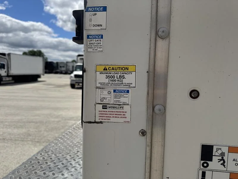 2019 Freightliner M2 106 in Columbus, OH — photo 8