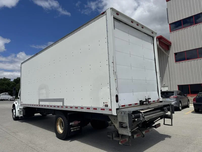 2019 Freightliner M2 106 in Columbus, OH — photo 5