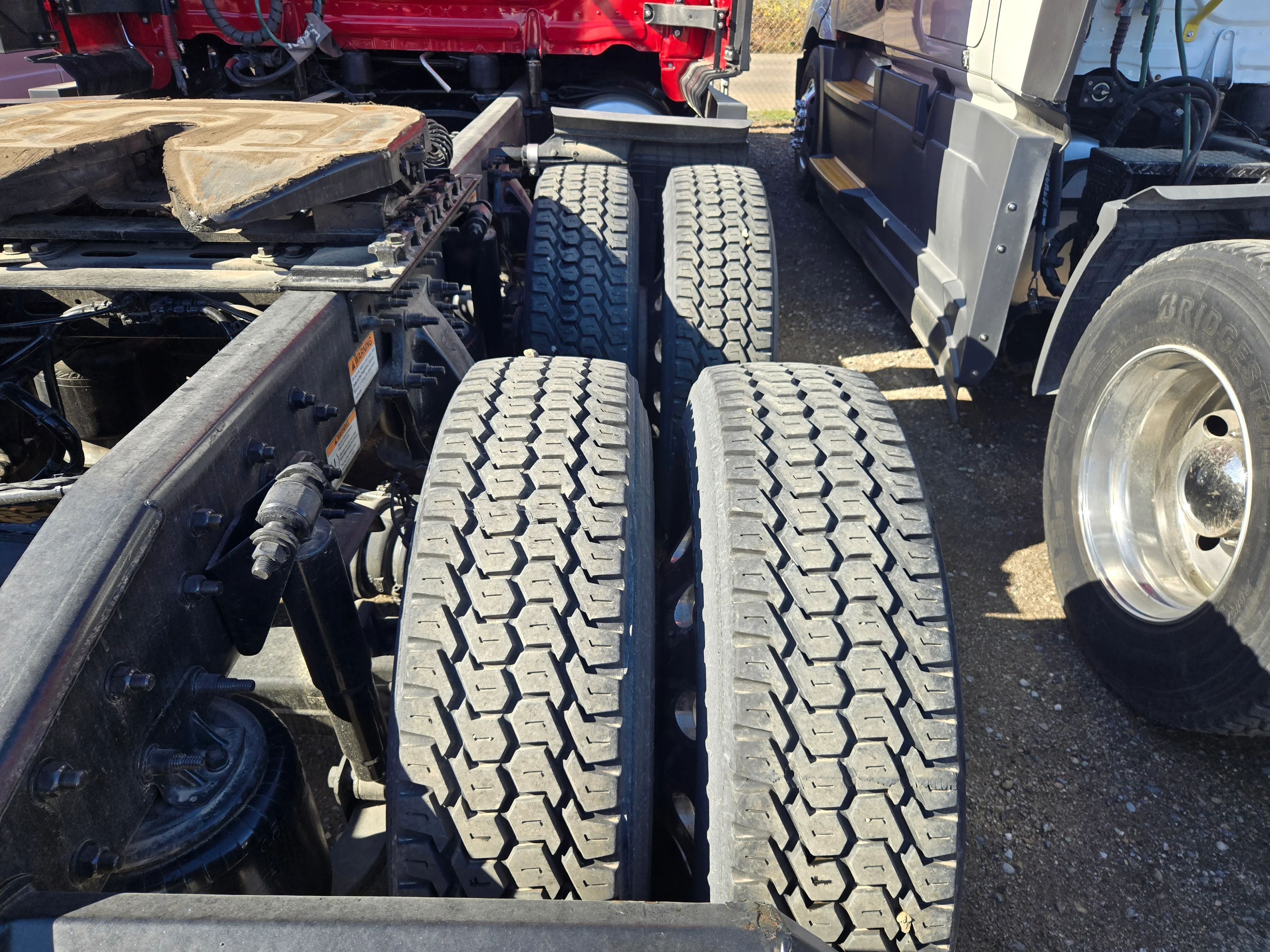 2020 Freightliner Cascadia in Fresno, CA — photo 23