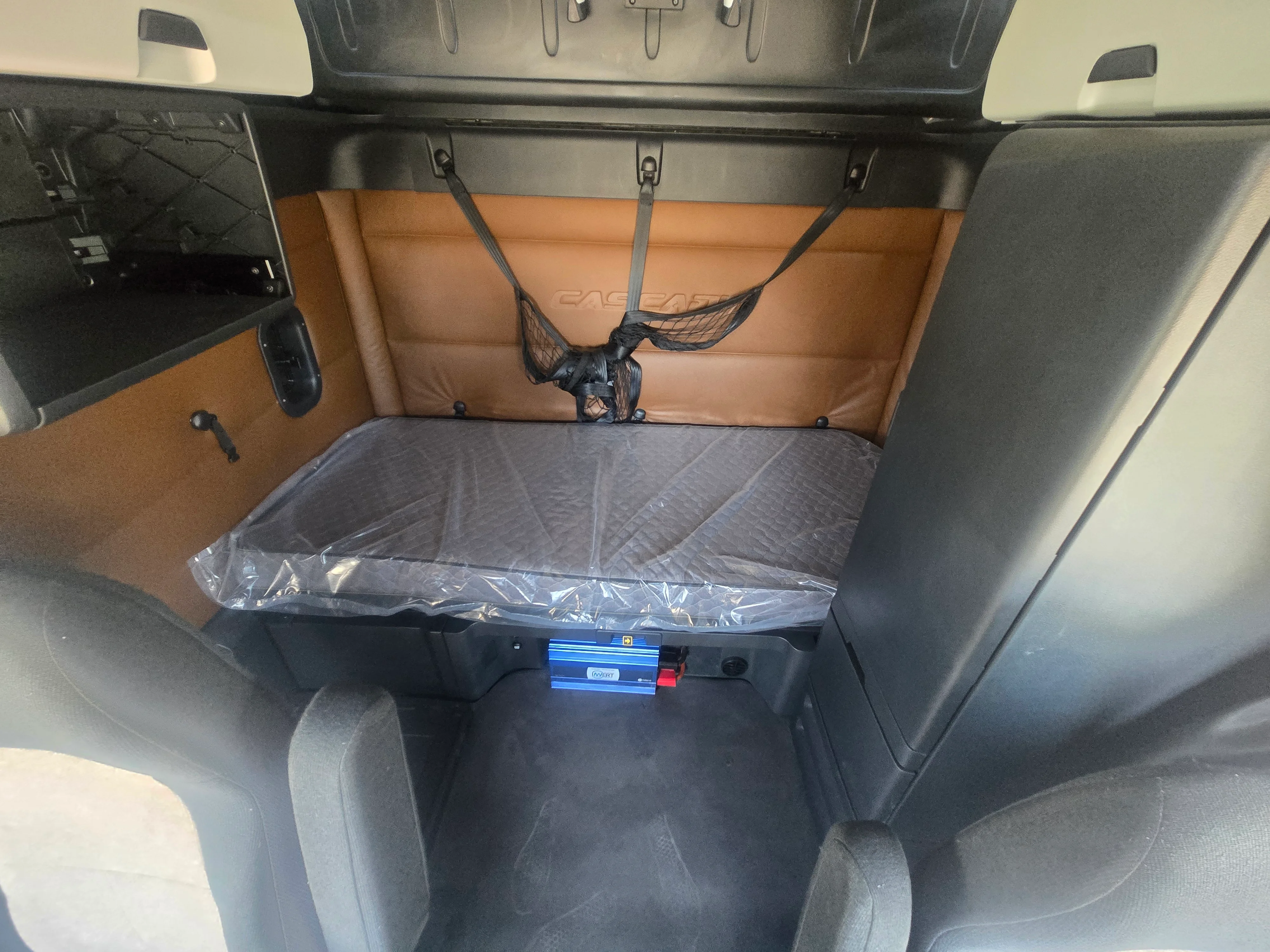 2020 Freightliner Cascadia in Fresno, CA — photo 12
