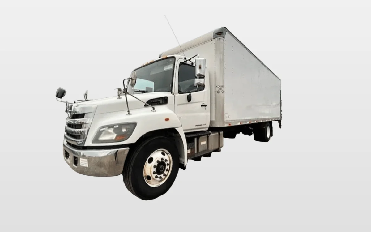 2016 Hino 338 - image 1