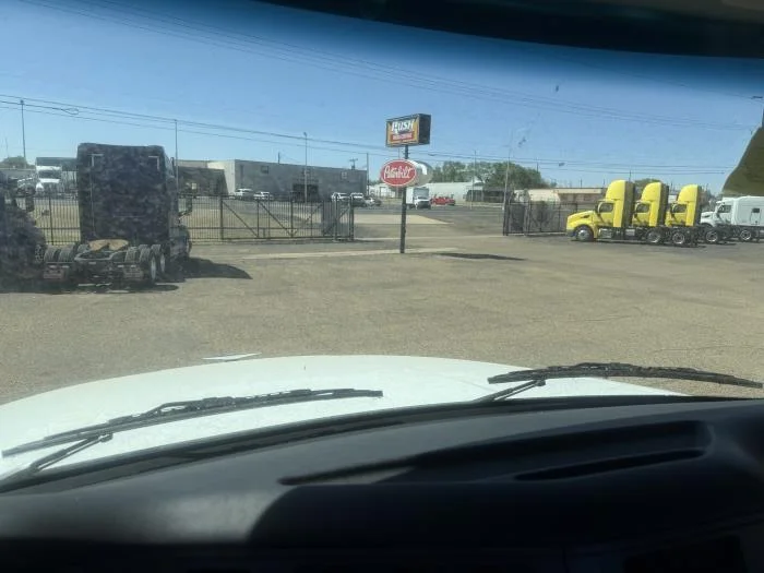 2027 Peterbilt 567 - image 6