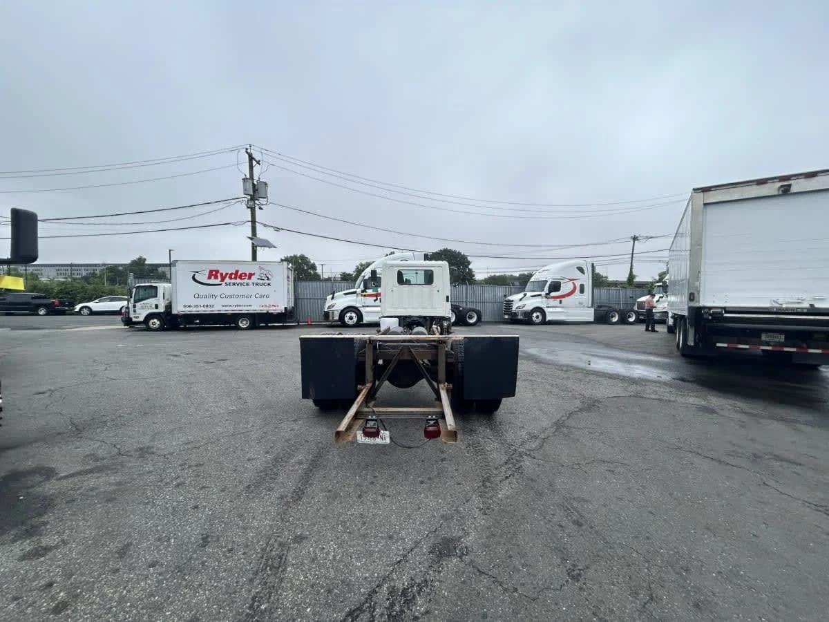 2015 Hino 338 in Newark, NJ — photo 5
