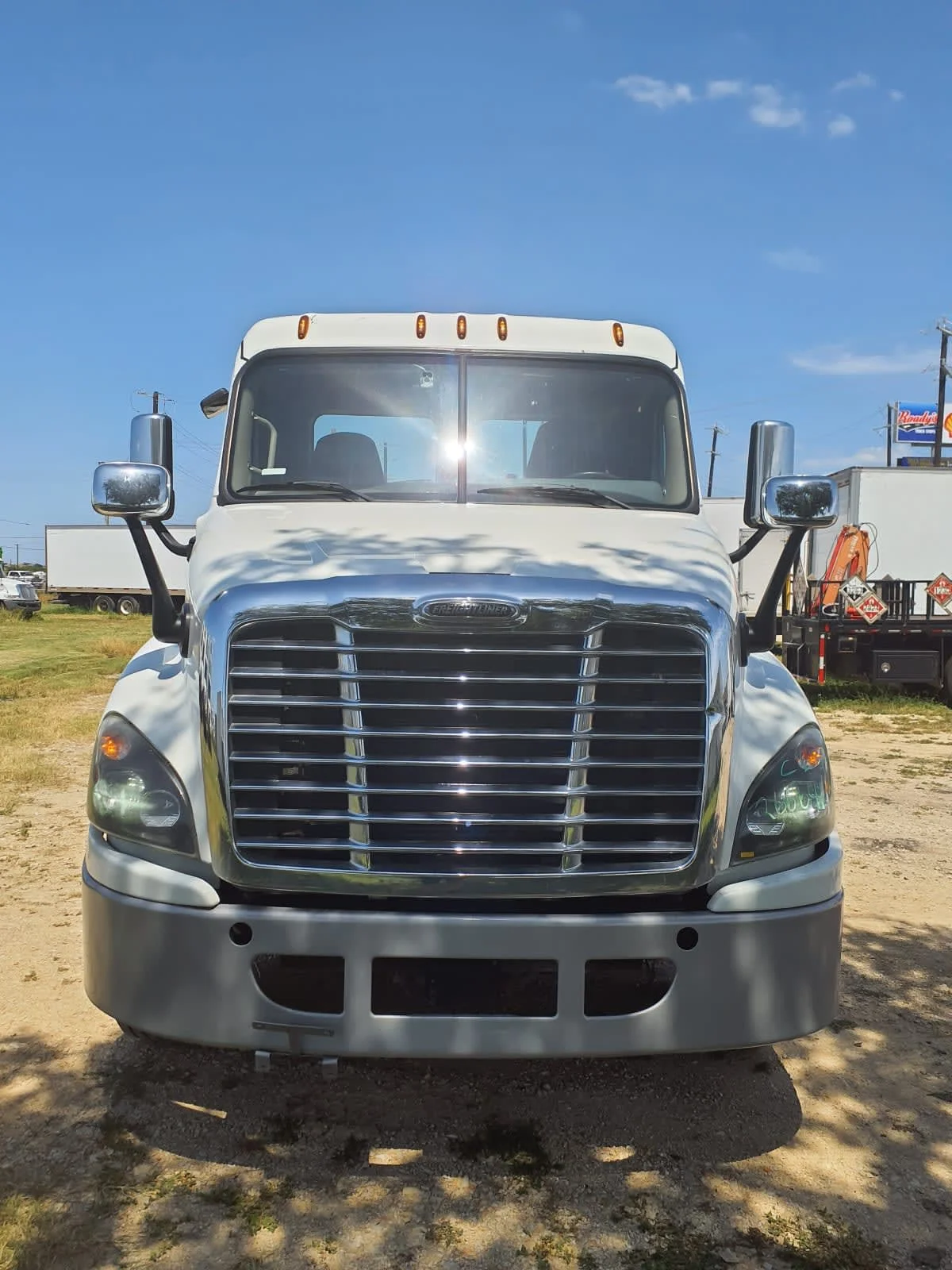 2020 Freightliner Cascadia in Converse, TX — photo 2