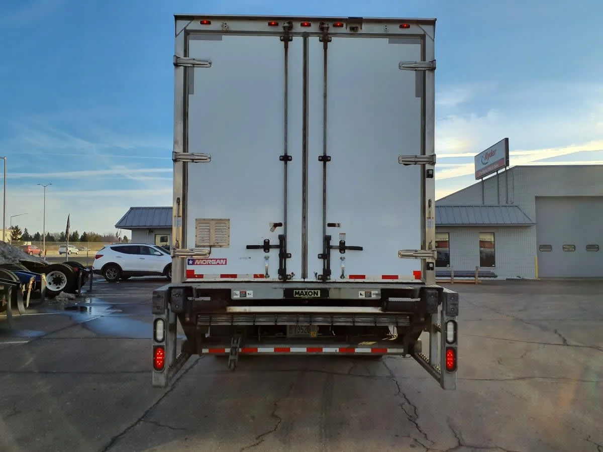 2017 Freightliner M2 106 - image 5