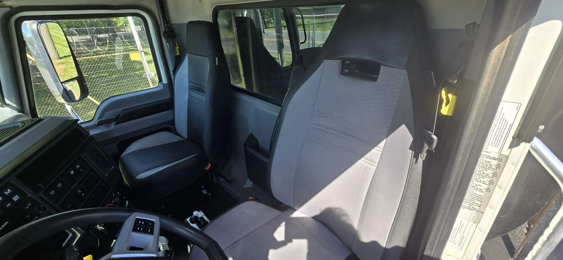 2024 Mack Granite - image 34