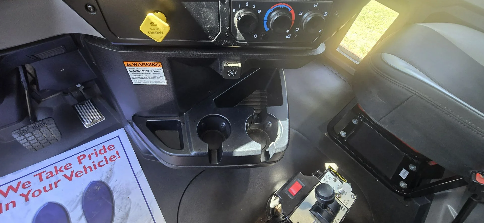 2024 Mack Granite - image 31