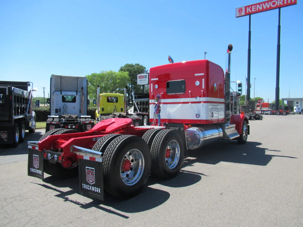 2027 Kenworth W900 in Birmingham, AL — photo 6