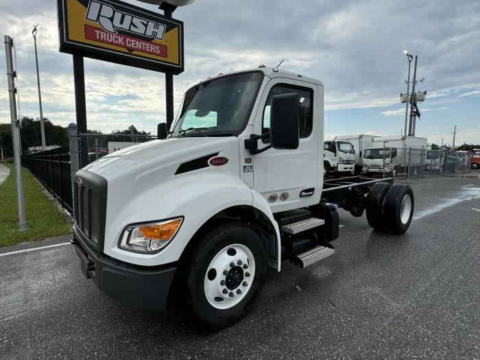 2025 Peterbilt 536 - image 2