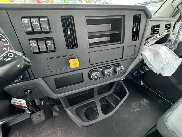 2025 Peterbilt 536 - image 17