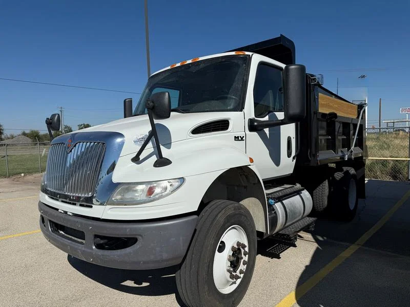 2021 International MV in AMARILLO